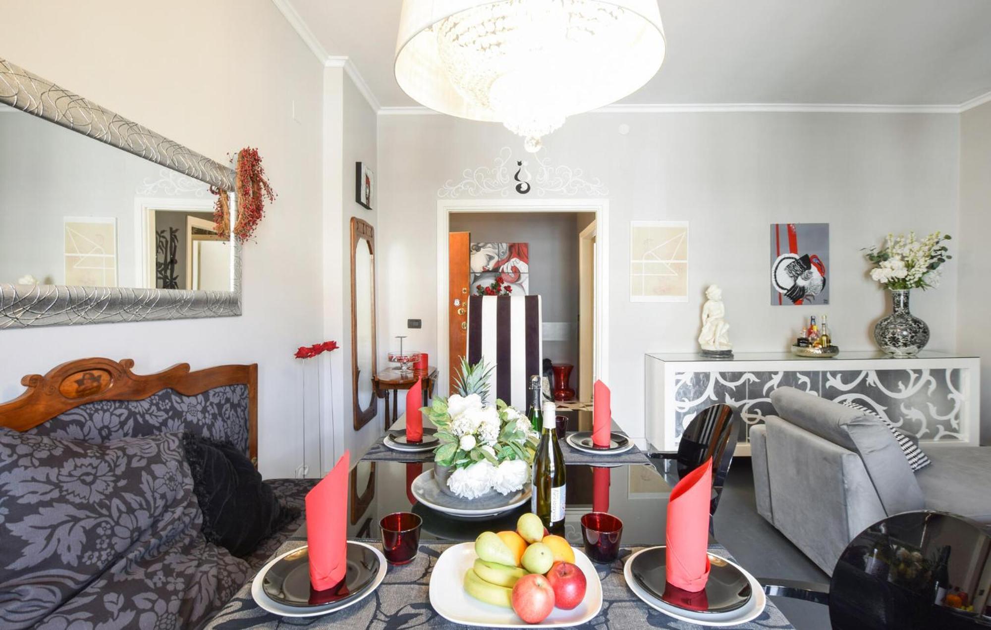 2 Bedroom Cozy Apartment In โกริเซีย ภายนอก รูปภาพ